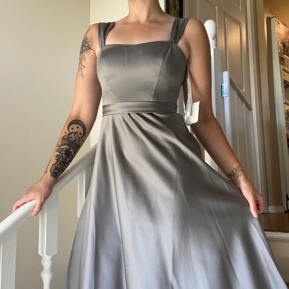 David's Bridal Dresses & Skirts - David’s Bridal size 4 tea length dress